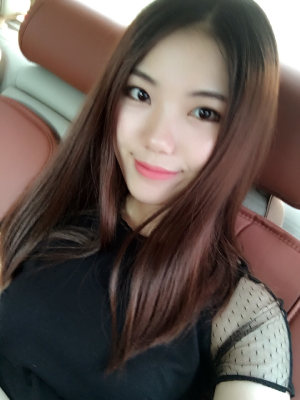 盛开的花朵的第二张照片--唐山相亲服务中心