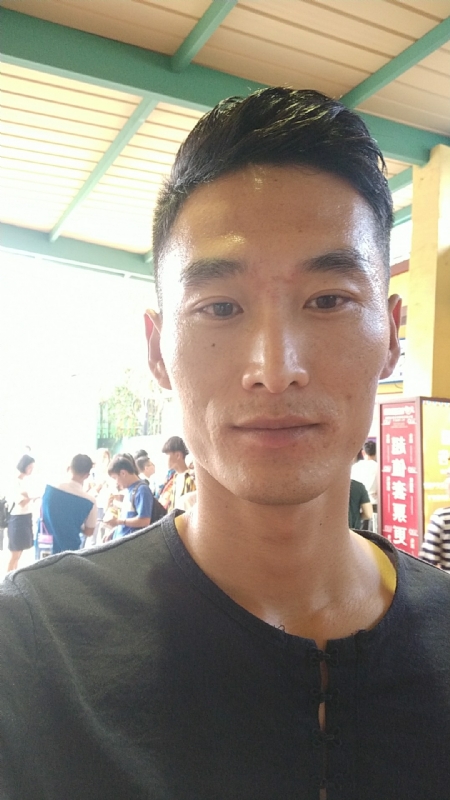 难得糊涂的第一张照片--唐山相亲服务中心