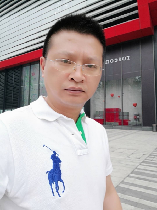 硬汉的第一张照片--唐山相亲服务中心