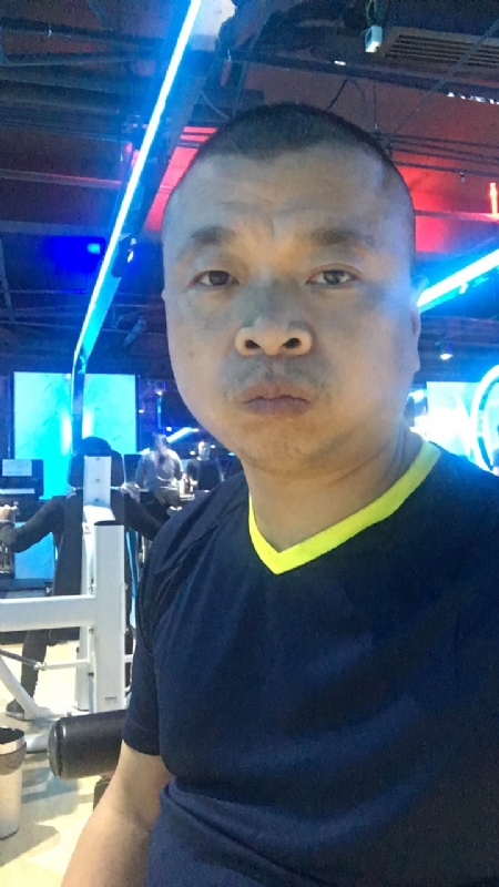 奋斗的第一张照片--唐山相亲服务中心