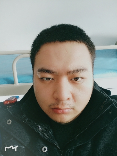 负重前行的第一张照片--唐山相亲服务中心