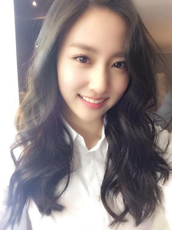 等爱的易微的第一张照片--唐山相亲服务中心