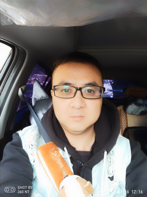 香烟最懂男人心的第一张照片--唐山相亲服务中心