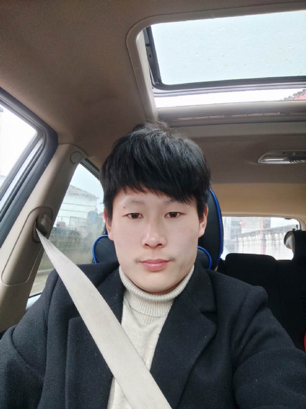 少年的第一张照片--唐山相亲服务中心