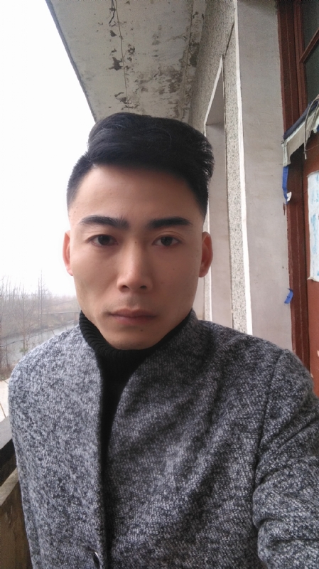 谁伴我闯荡的第一张照片--唐山相亲服务中心