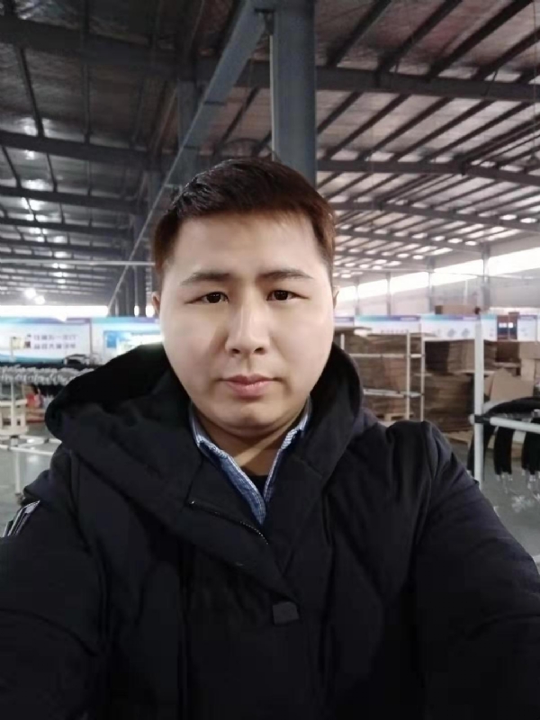 刀锋的第一张照片--唐山相亲服务中心