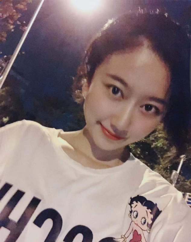 佳佳的第一张照片--唐山相亲服务中心