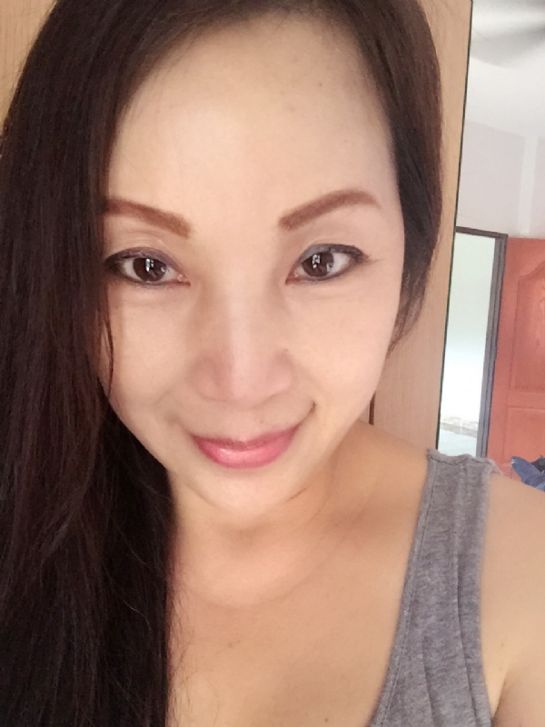 ying的第一张照片--唐山相亲服务中心