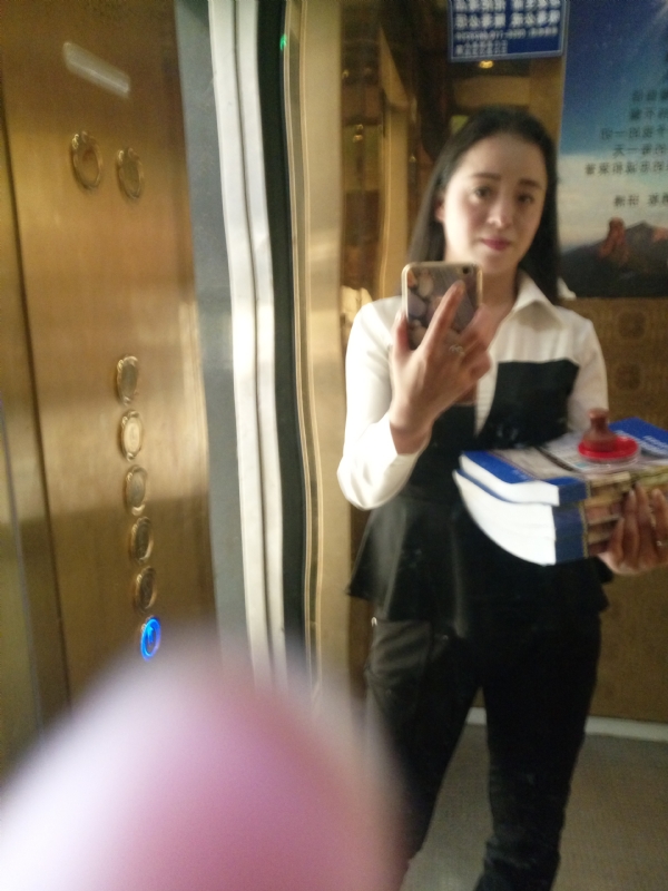 铿锵玫瑰的第一张照片--唐山相亲服务中心