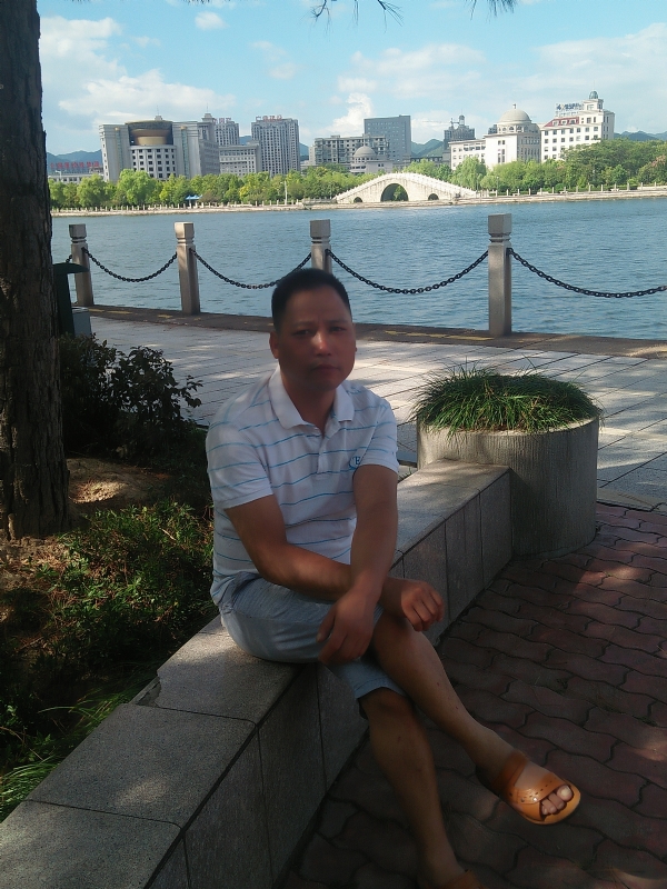 尹力的第一张照片--唐山相亲服务中心