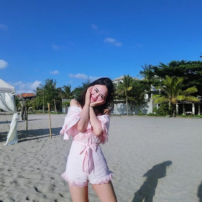 媛媛的第一张照片--唐山相亲服务中心