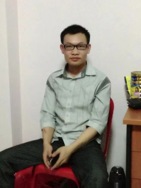 坚强不屈的第一张照片--唐山相亲服务中心