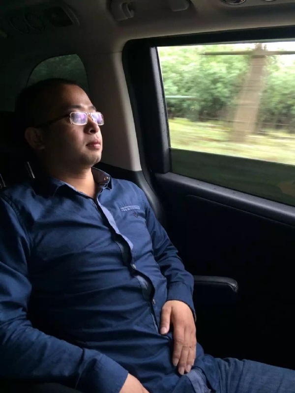 世界那么大的第三张照片--唐山相亲服务中心