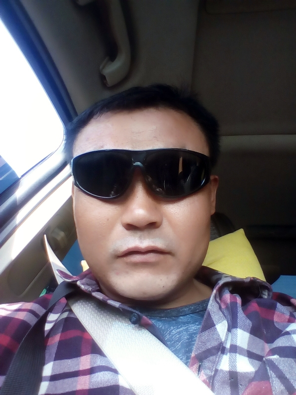 莱芜强哥的第一张照片--唐山相亲服务中心