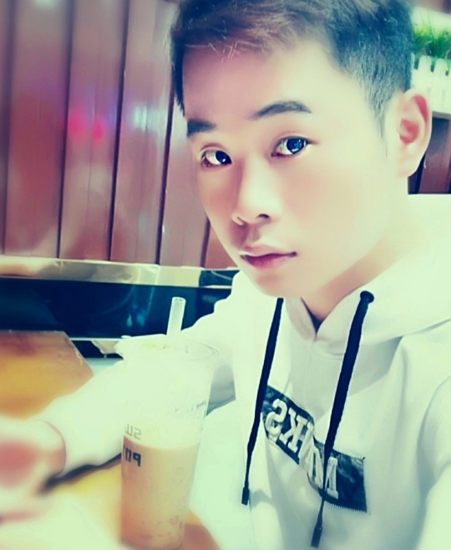 拔大萝卜的兔子的第一张照片--唐山相亲服务中心