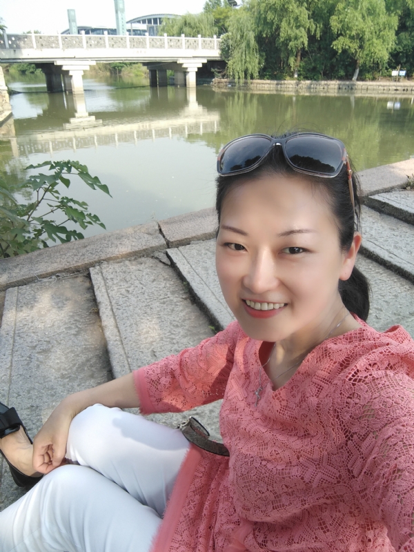 渴慕的第一张照片--唐山相亲服务中心