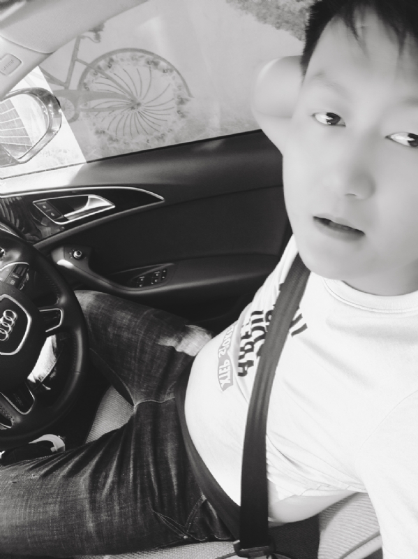 意中人的第一张照片--唐山相亲服务中心