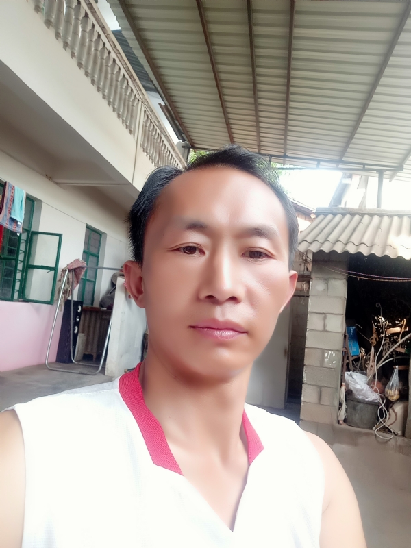 白鸽的第一张照片--唐山相亲服务中心