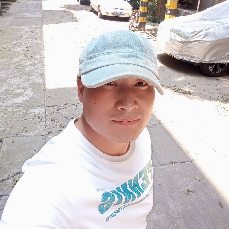 辉光的第一张照片--唐山相亲服务中心