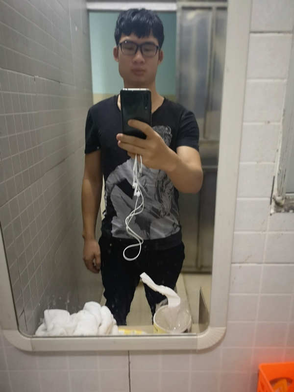 右手的执着的第一张照片--唐山相亲服务中心