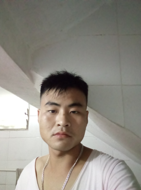 落叶知秋的第一张照片--唐山相亲服务中心