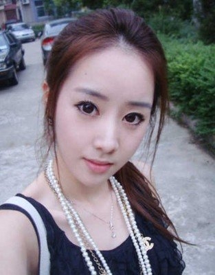 小可爱的第一张照片--唐山相亲服务中心