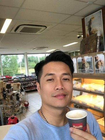 短歌的第一张照片--唐山相亲服务中心