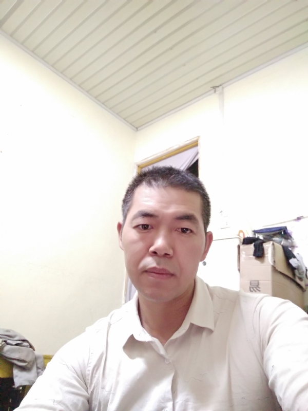 为伊消得人憔悴的第一张照片--唐山相亲服务中心