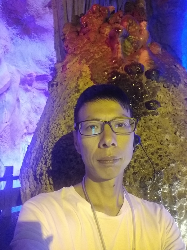 红叶的第一张照片--唐山相亲服务中心