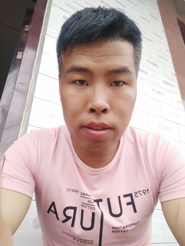 守护爱情的第一张照片--唐山相亲服务中心