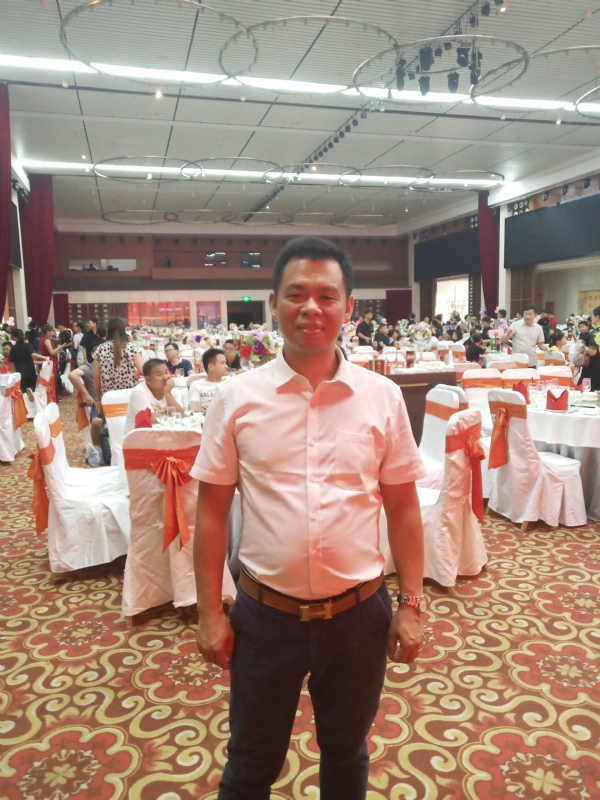 五月酷猪的第一张照片--唐山相亲服务中心