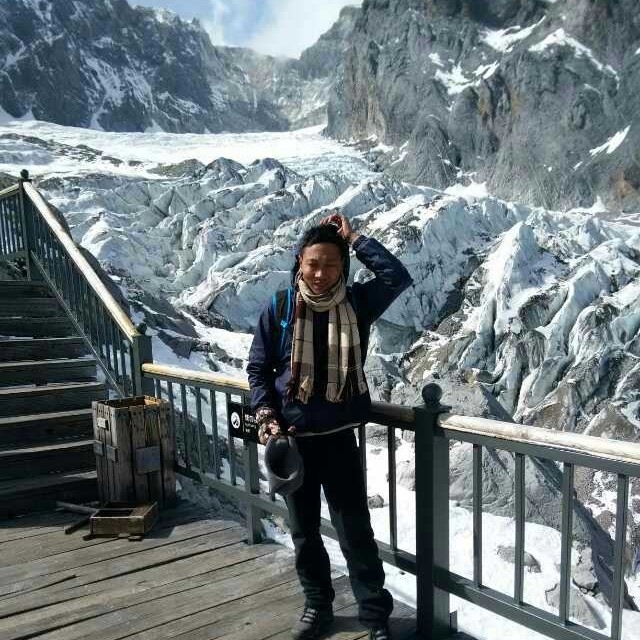 眯眯的第一张照片--唐山相亲服务中心