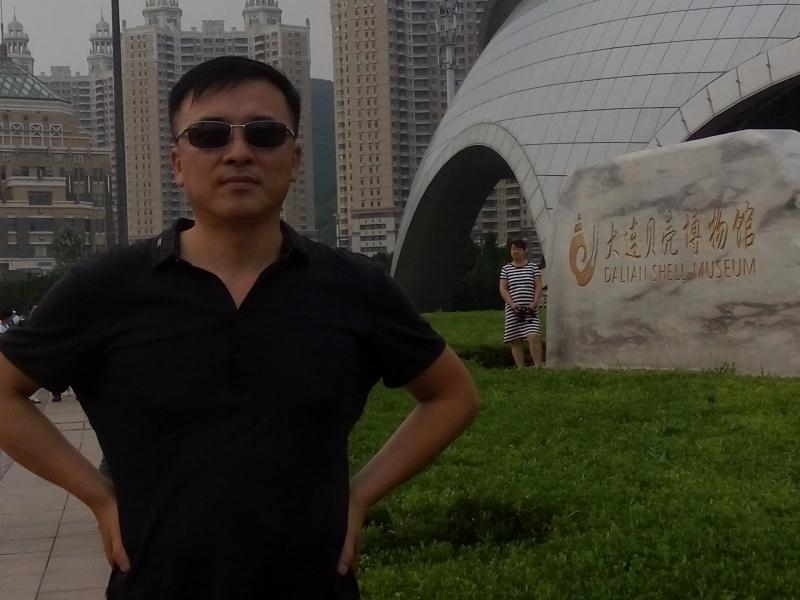 豁达的第一张照片--唐山相亲服务中心