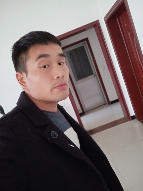 醒醒吧兄弟的第一张照片--唐山相亲服务中心