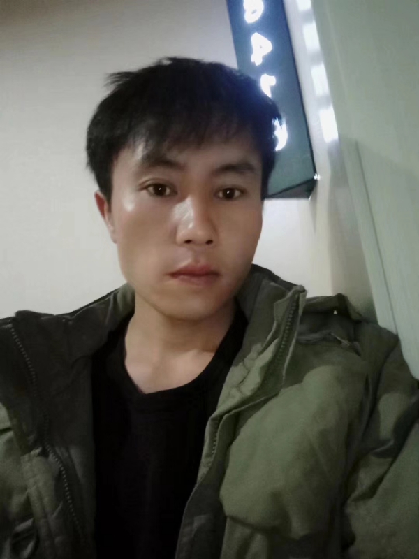 槑头槑脑的第一张照片--唐山相亲服务中心