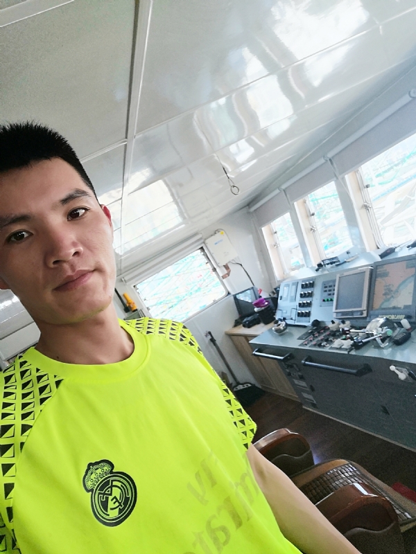 眼里都是你的第一张照片--唐山相亲服务中心