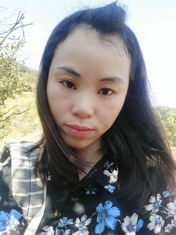 英英的第一张照片--唐山相亲服务中心