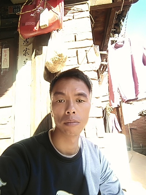 等会就睡的第一张照片--唐山相亲服务中心