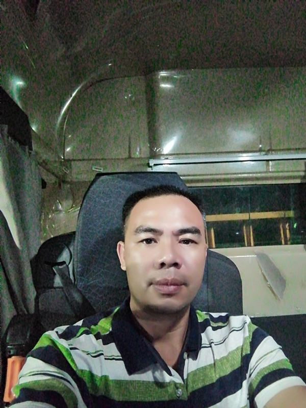 疯一般的爱恋的第一张照片--唐山相亲服务中心