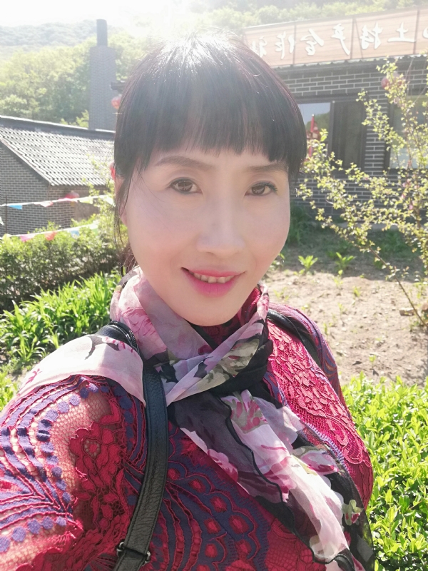 艳阳高照的第一张照片--唐山相亲服务中心