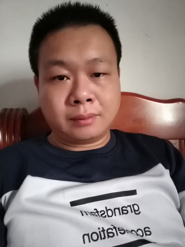 飞的第一张照片--唐山相亲服务中心