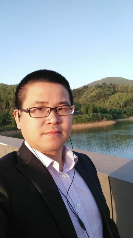 顾律师的第三张照片--唐山相亲服务中心