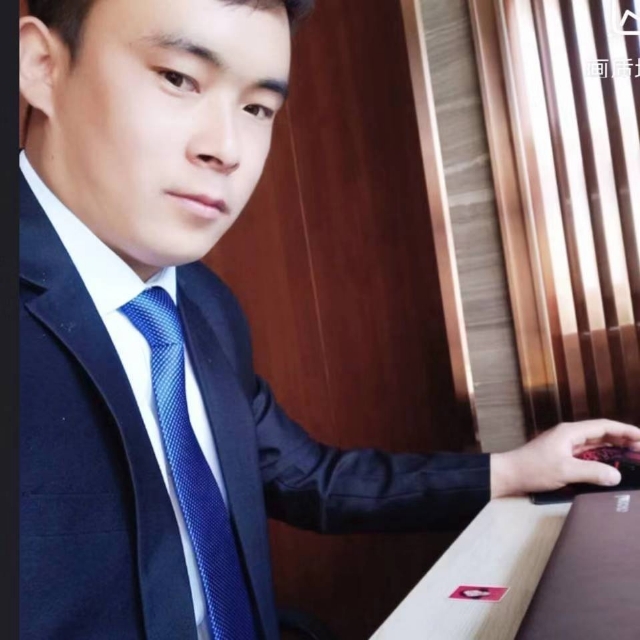 会哭的幸福的第一张照片--唐山相亲服务中心