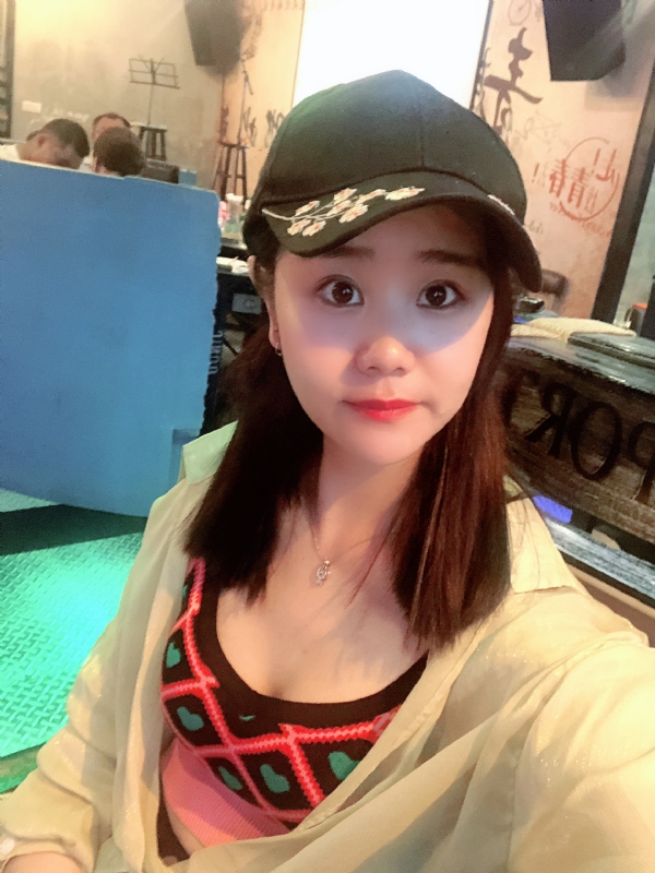 沐秋的第一张照片--唐山相亲服务中心