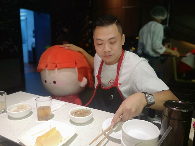 逆行的第一张照片--唐山相亲服务中心