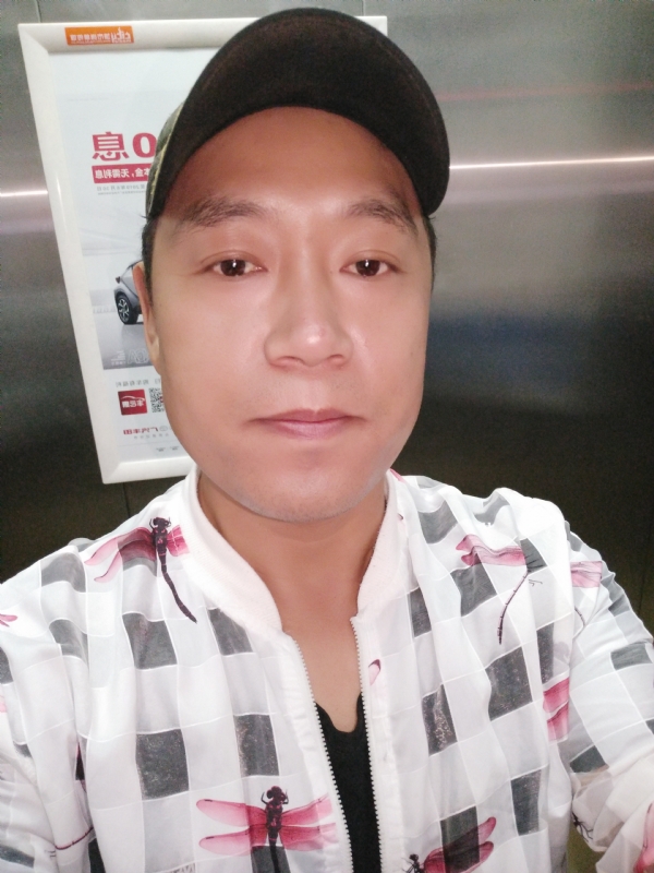 hainy的第一张照片--唐山相亲服务中心