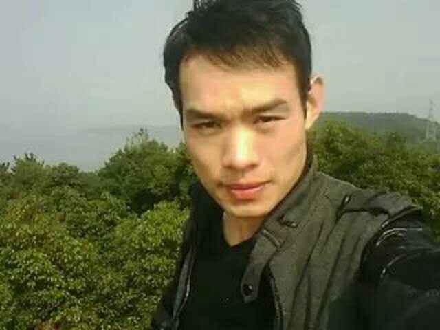 明镜的第一张照片--唐山相亲服务中心