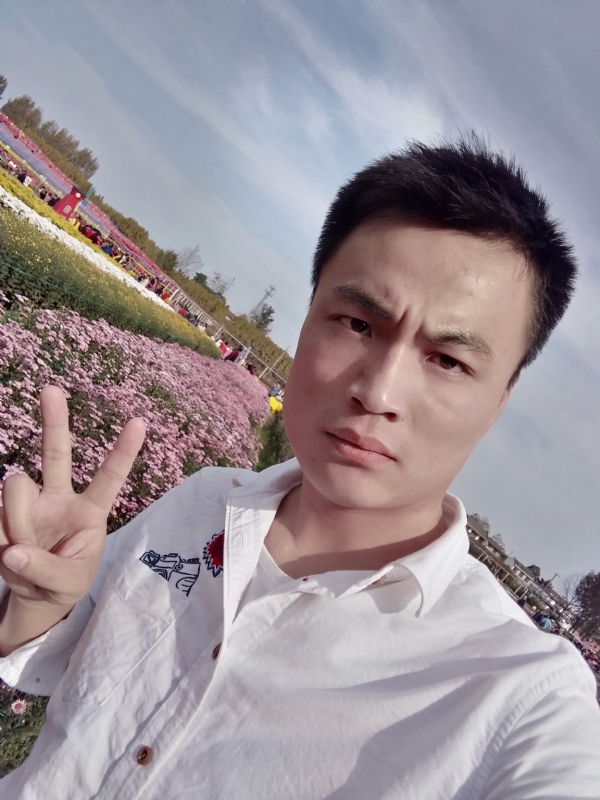 心碎无痕的第二张照片--唐山相亲服务中心