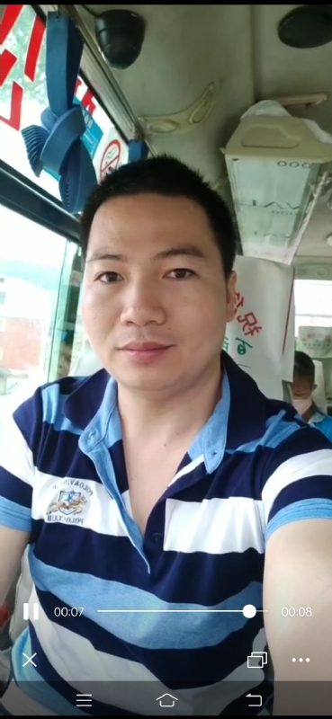 恋人未满的第一张照片--唐山相亲服务中心