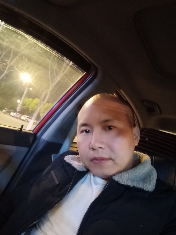 平平淡淡的第二张照片--唐山相亲服务中心